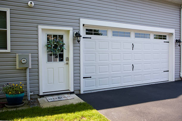 24/7 Emergency Garage Door Panel Replacement experts in Alto, GA
